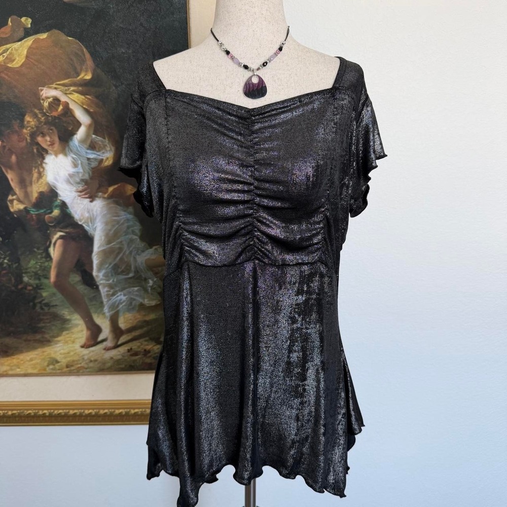 Whimsi Asymmetrical Grungy Top
